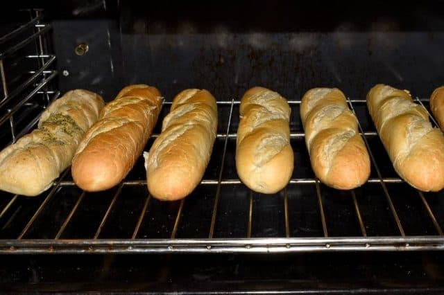 How to Reheat a Baguette Perfectly in 3 Easy Steps - Jane's Kitchen